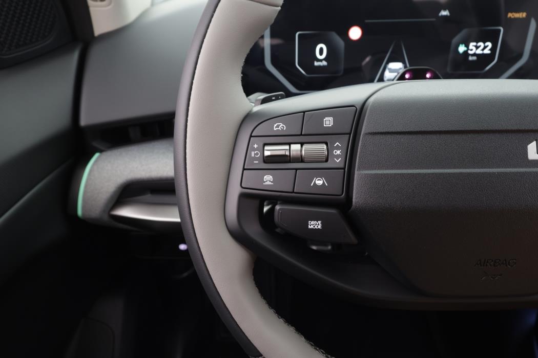 KIA EV4 2026