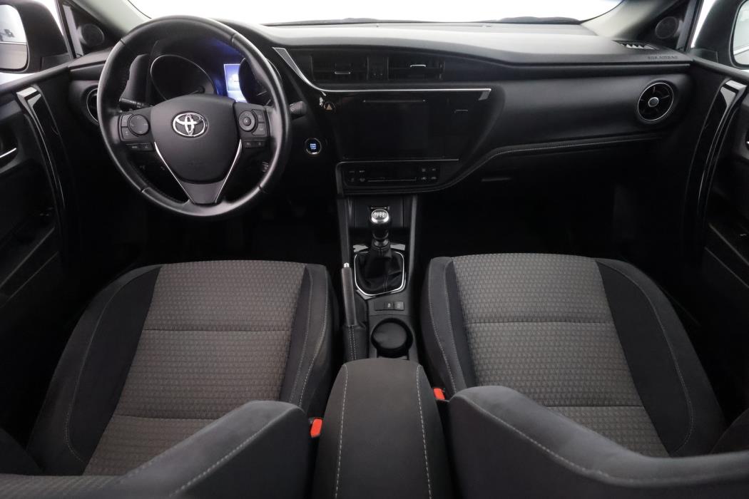 TOYOTA AURIS 2019