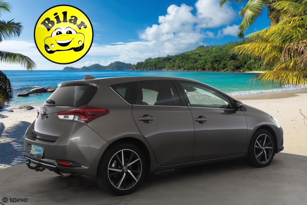TOYOTA AURIS 2019