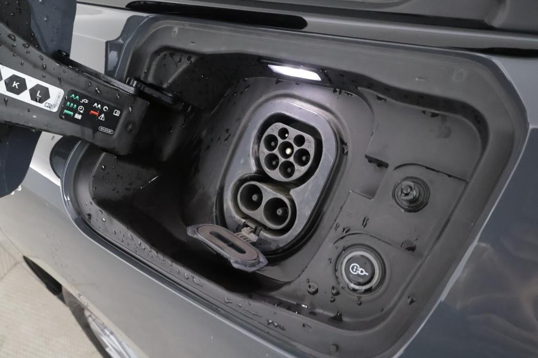 AUDI A6 E-TRON 2025