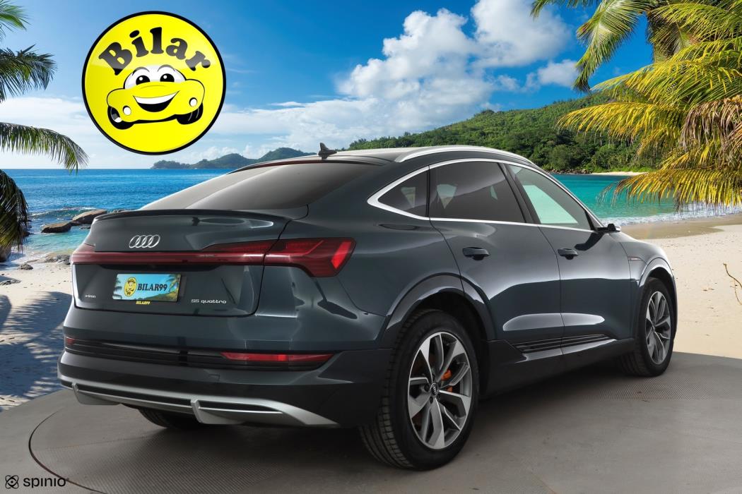 AUDI e-tron 2022