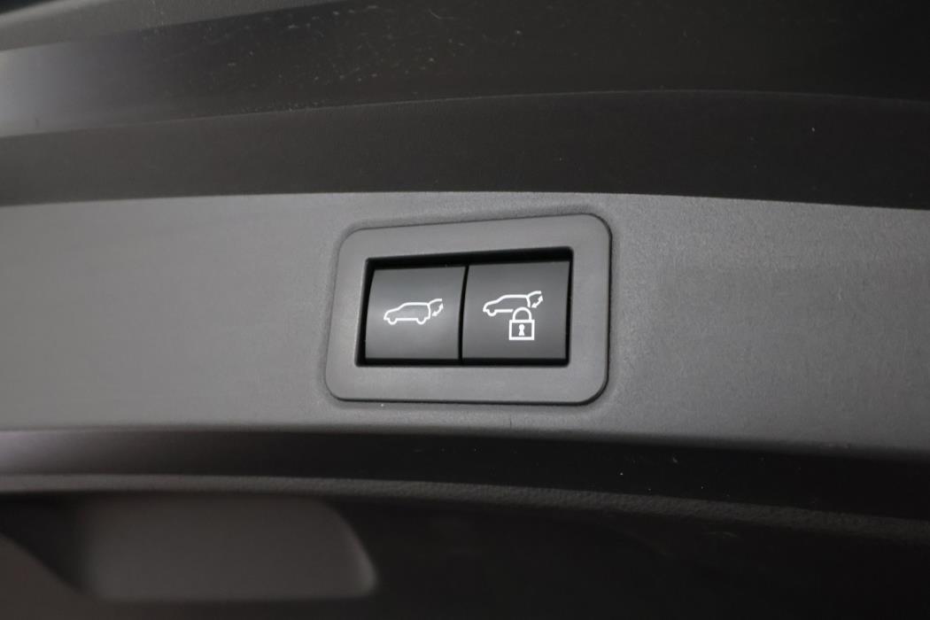 TOYOTA COROLLA 2025
