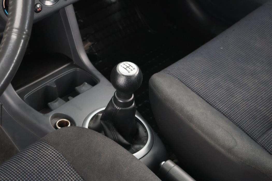 SUZUKI Swift 2006