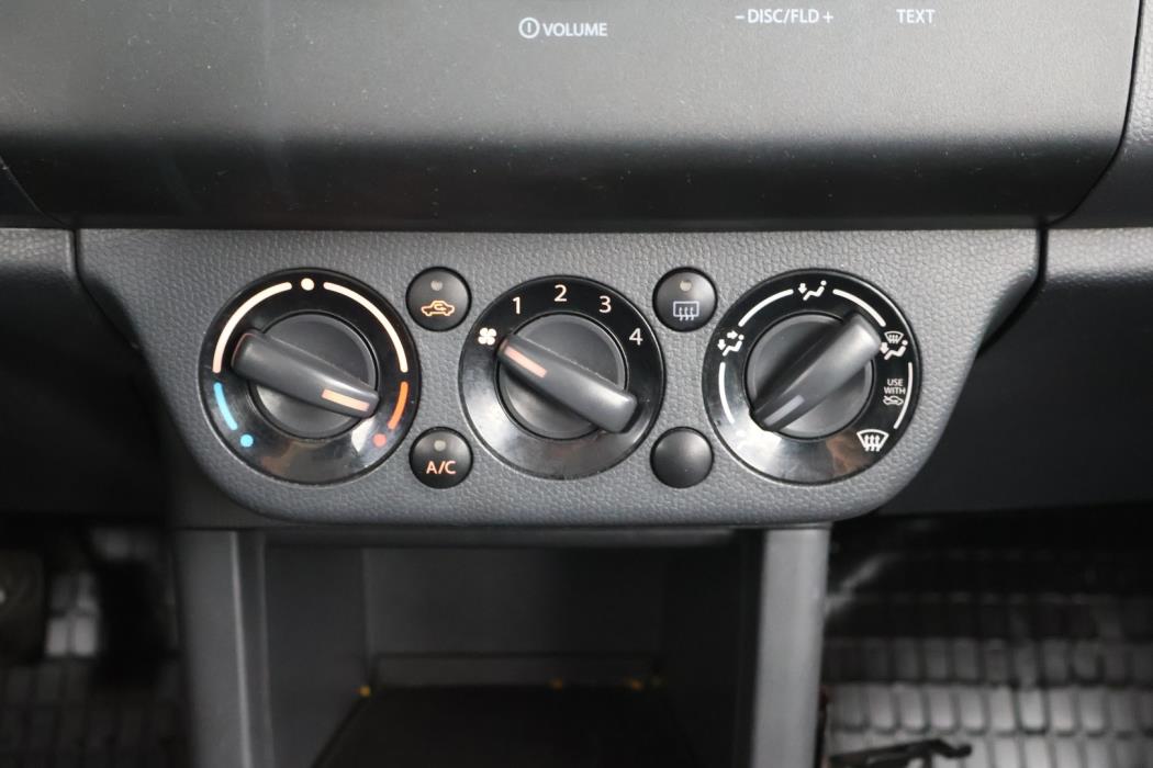 SUZUKI Swift 2006