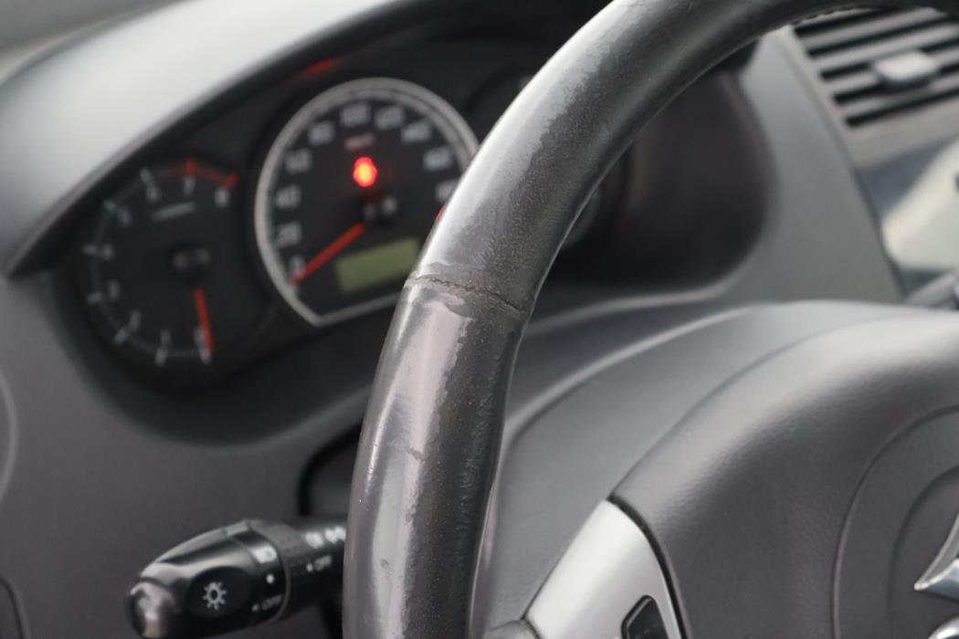 SUZUKI Swift 2006