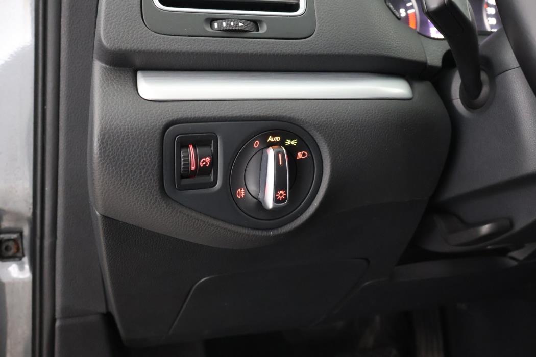 VOLKSWAGEN Sharan 2016