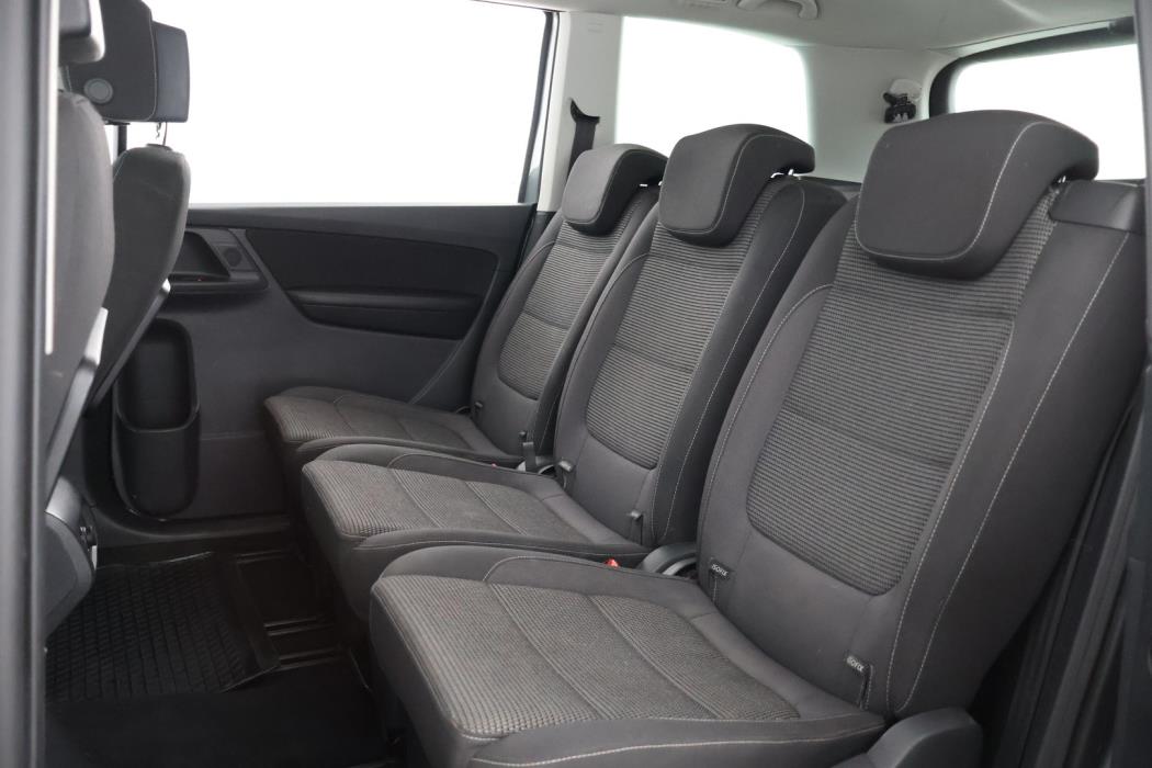 VOLKSWAGEN Sharan 2016
