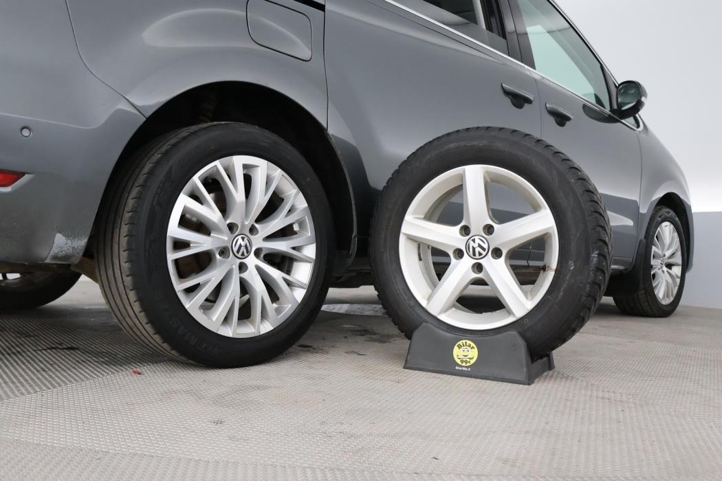 VOLKSWAGEN Sharan 2016