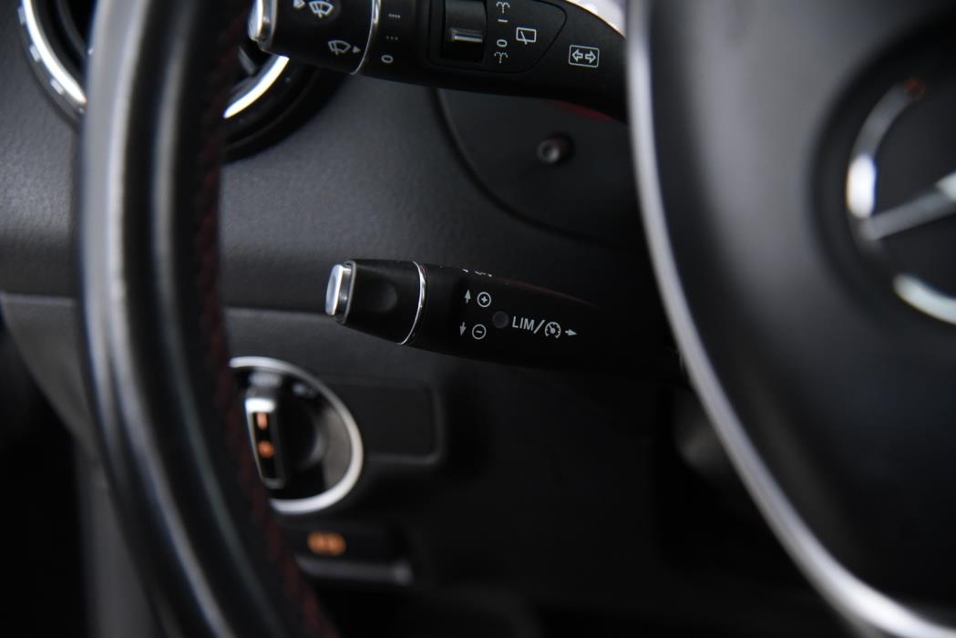 MERCEDES-BENZ GLA 2015