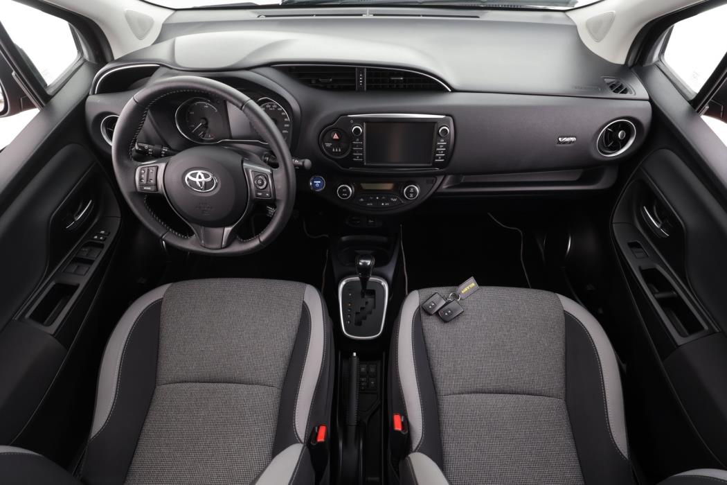 TOYOTA Yaris 2020