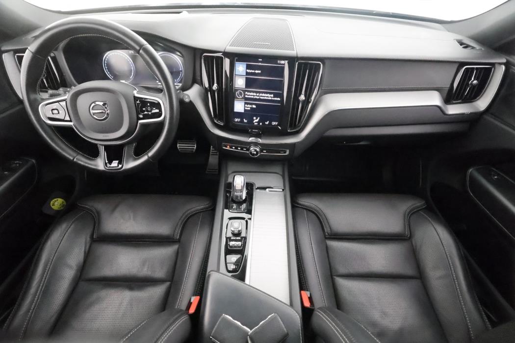 VOLVO XC60 2019