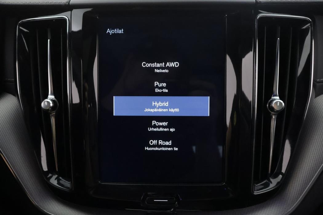 VOLVO XC60 2019