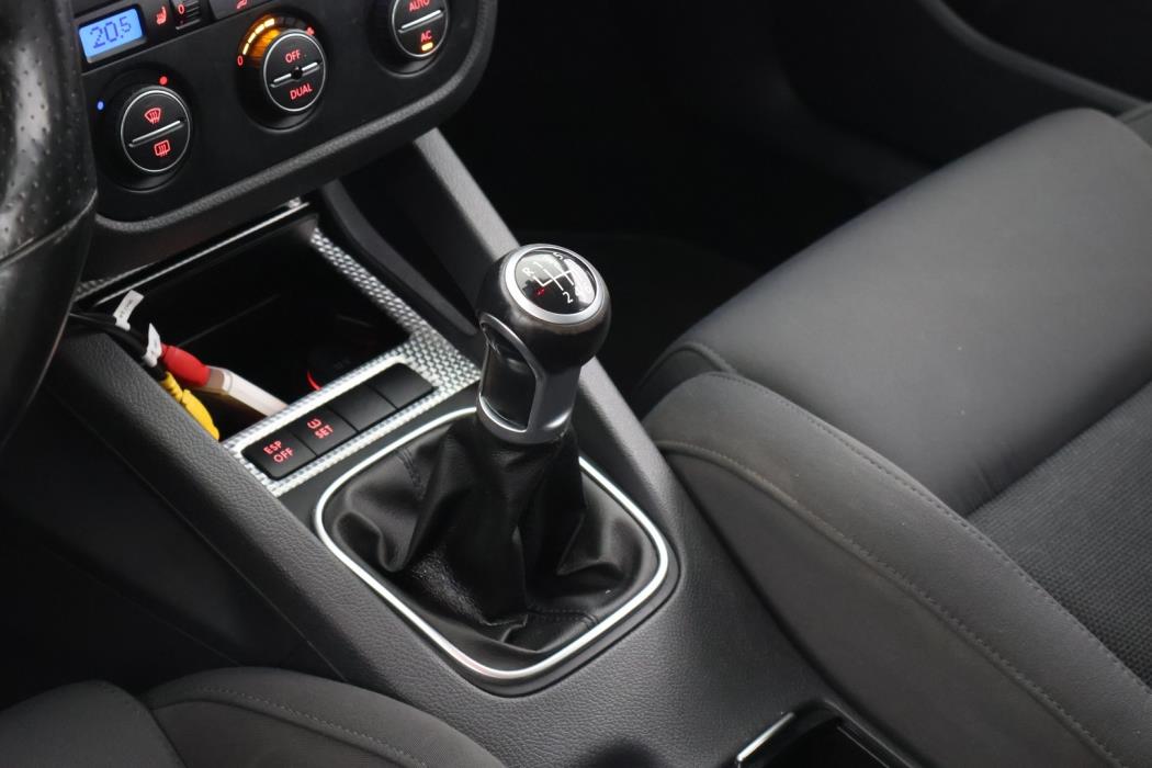 VOLKSWAGEN Golf 2008