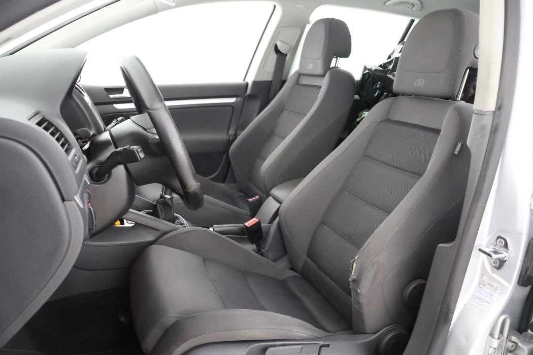 VOLKSWAGEN Golf 2008
