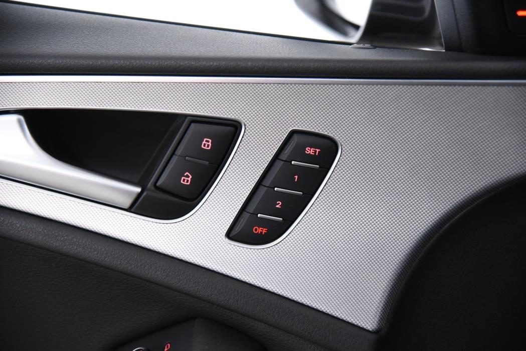 AUDI A6 allroad quattro 2013