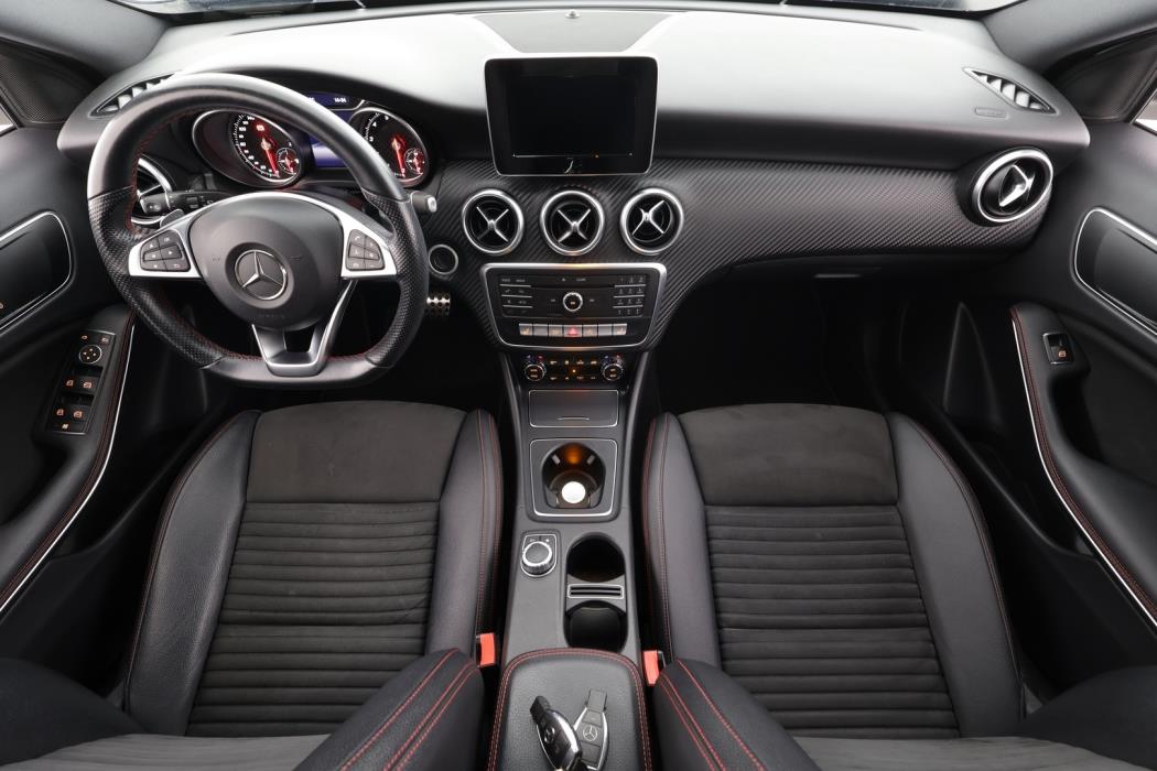 MERCEDES-BENZ A 2016