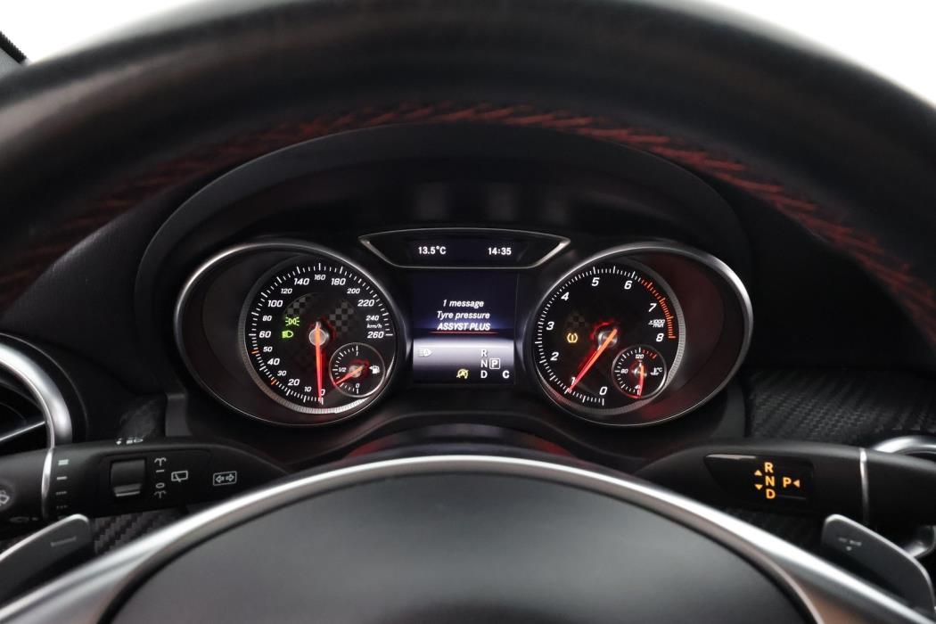 MERCEDES-BENZ A 2016