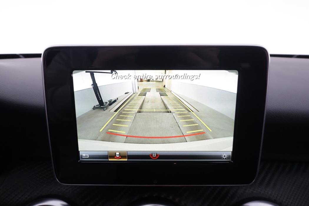 MERCEDES-BENZ A 2016