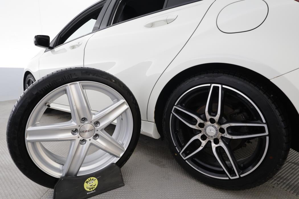 MERCEDES-BENZ A 2016