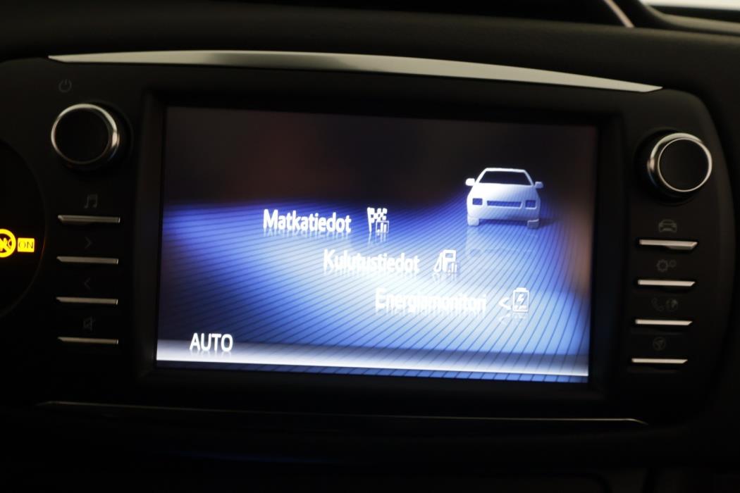 TOYOTA Yaris 2019