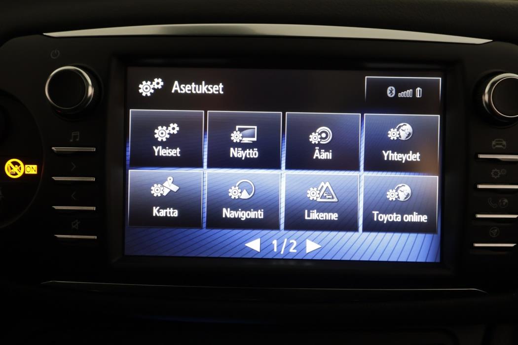 TOYOTA Yaris 2019