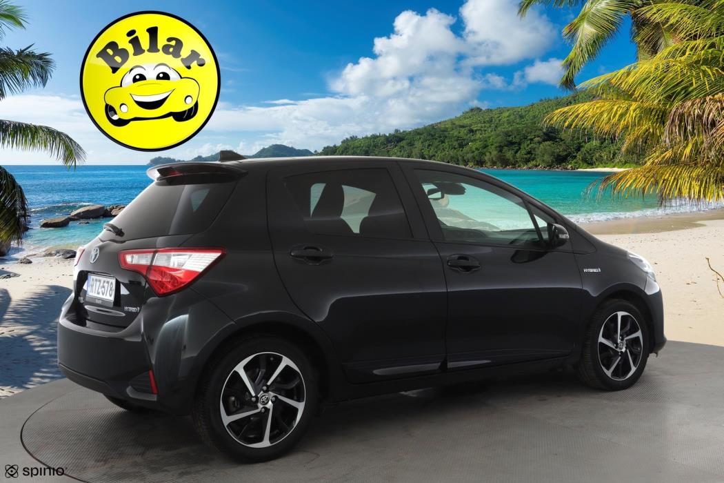 TOYOTA Yaris 2019