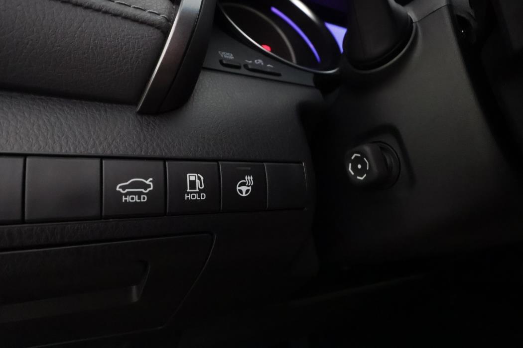 TOYOTA Camry 2024