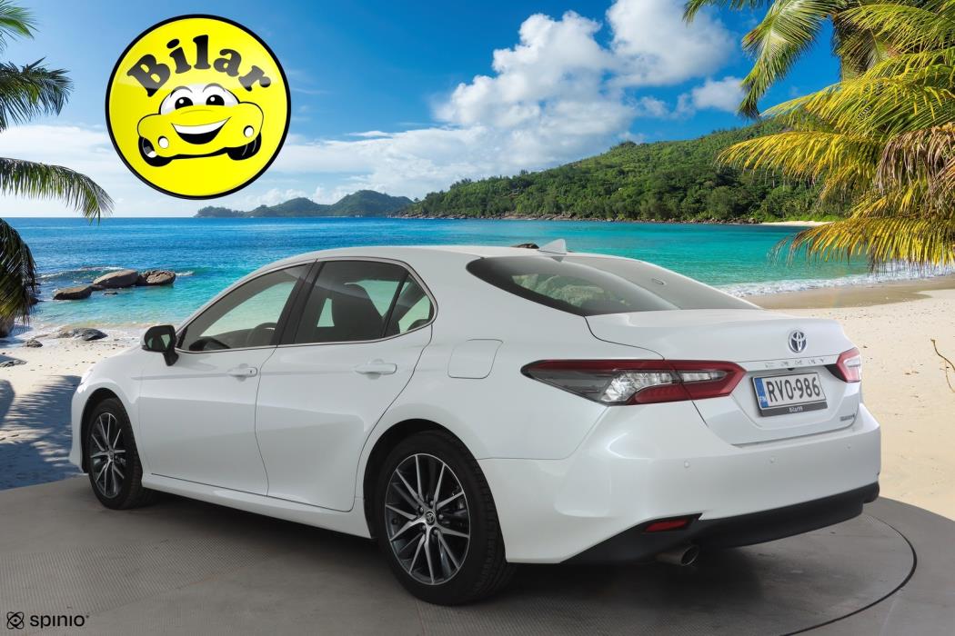 TOYOTA Camry 2024