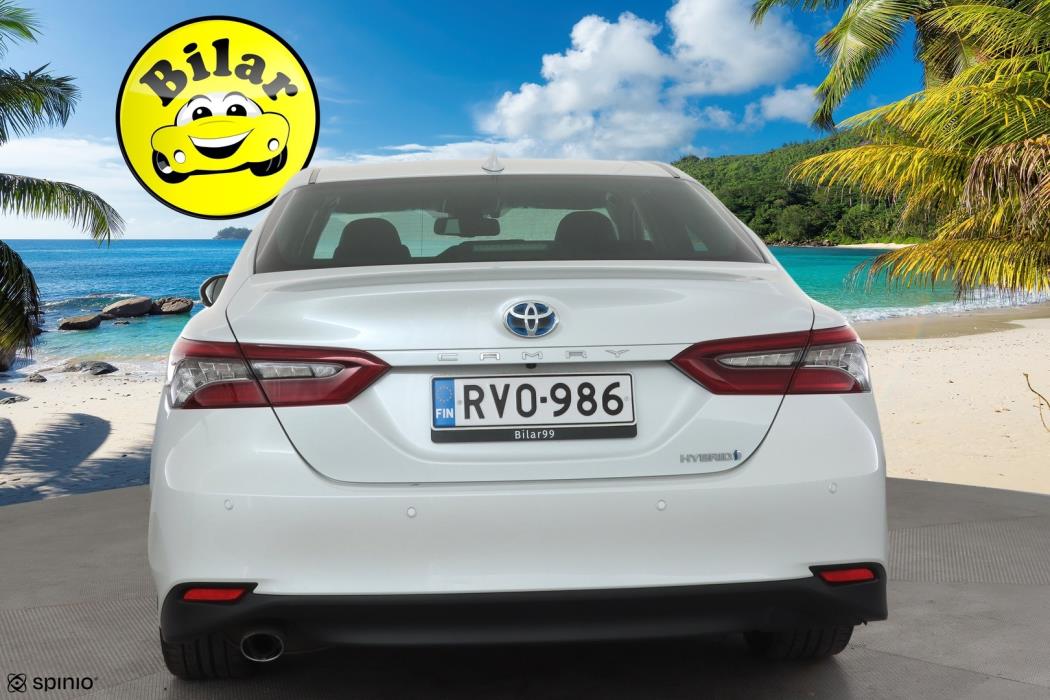 TOYOTA Camry 2024