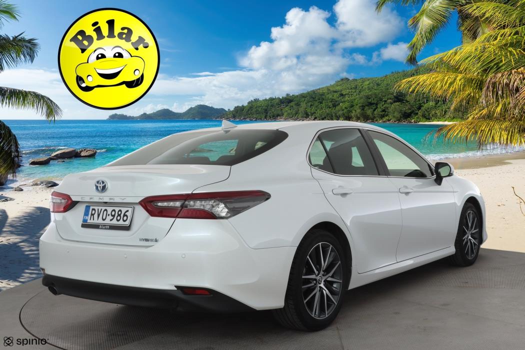 TOYOTA Camry 2024