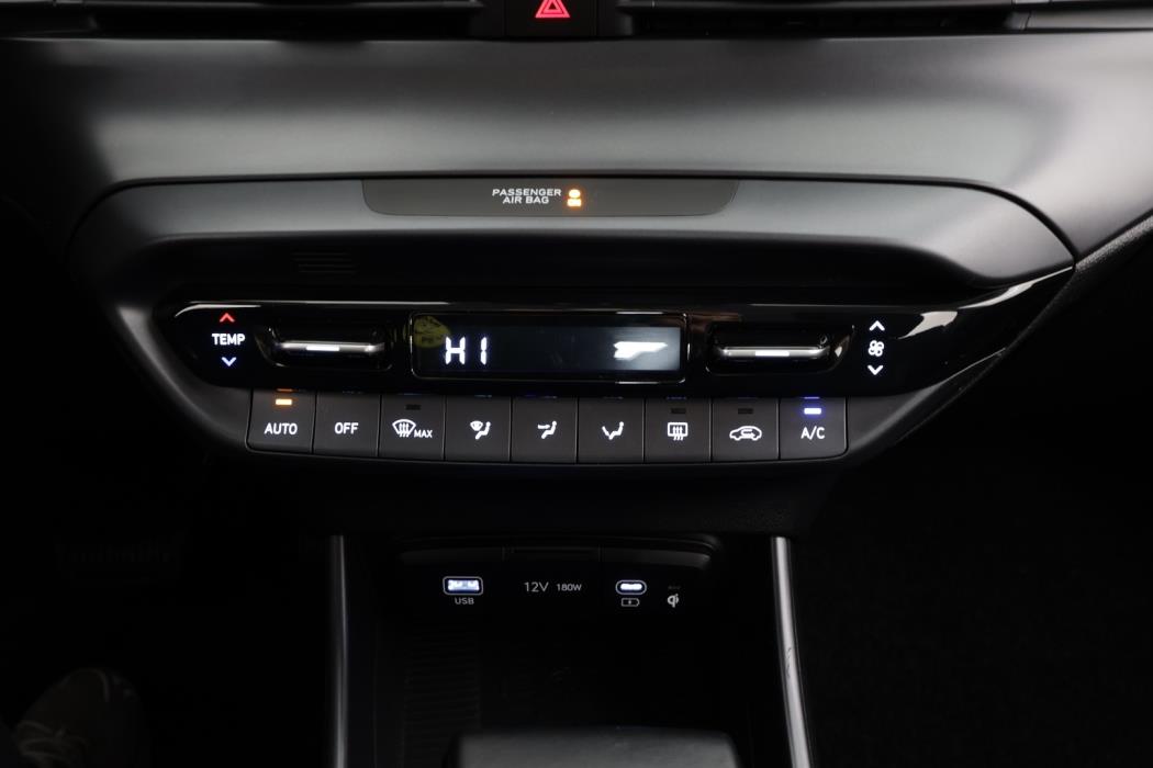 HYUNDAI i20 Hatchback 2024