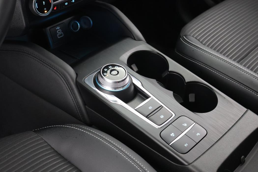 FORD Kuga 2024