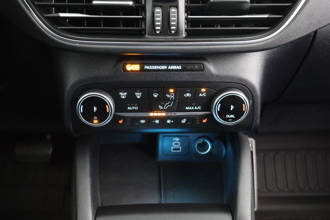 FORD Kuga 2024