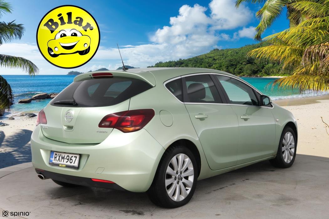 OPEL Astra 2011