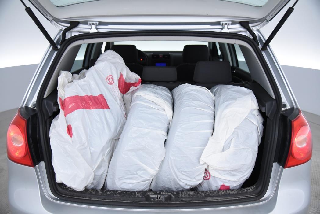 VOLKSWAGEN Golf 2005