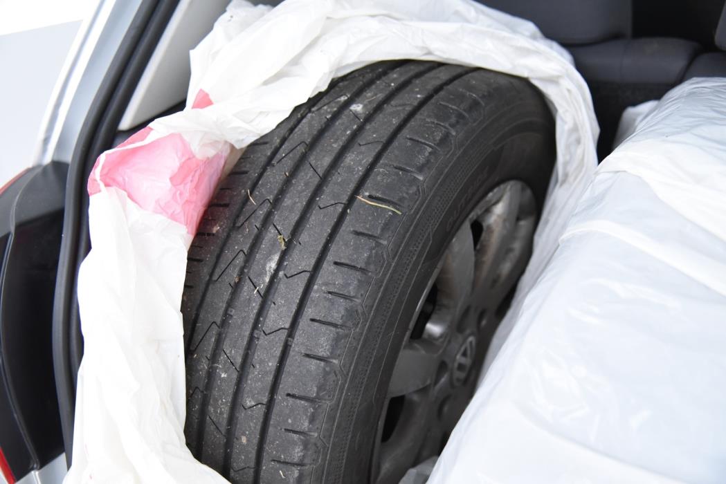 VOLKSWAGEN Golf 2005