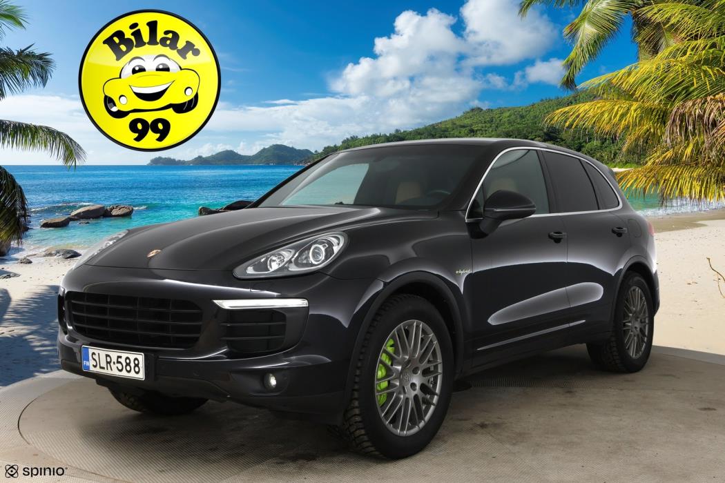PORSCHE Cayenne 2015