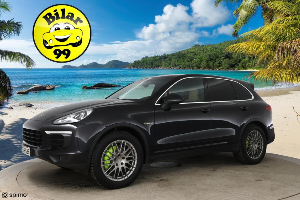 PORSCHE Cayenne 2015