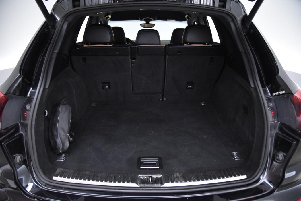 PORSCHE Cayenne 2015