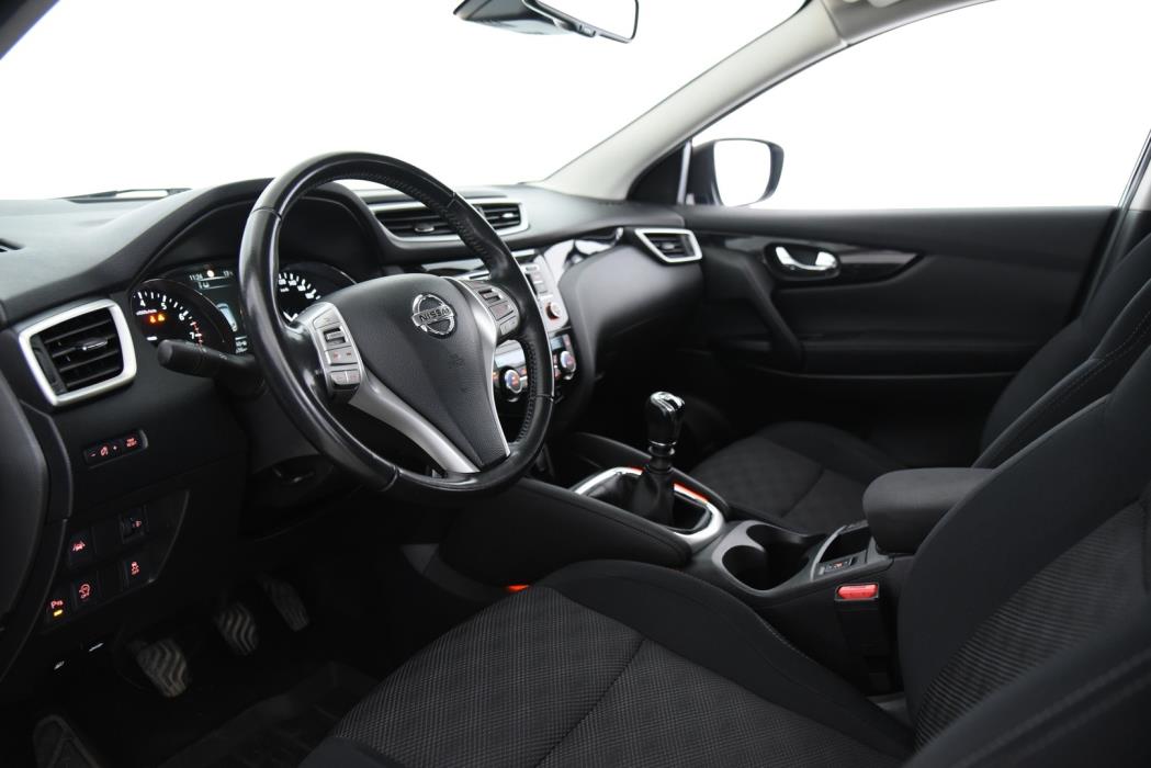 NISSAN Qashqai 2015