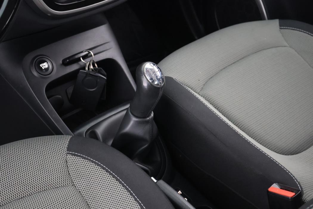 RENAULT Captur 2017