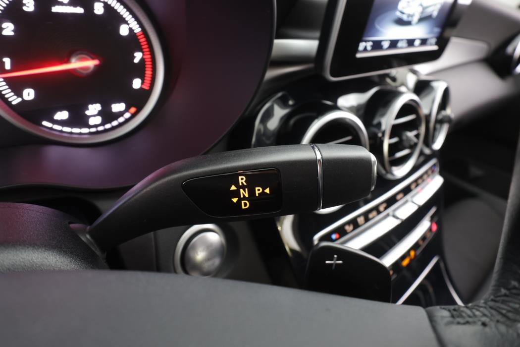 MERCEDES-BENZ C 2017