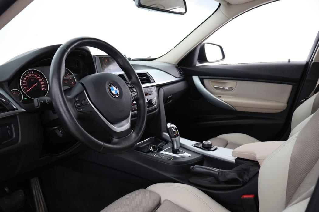 BMW 320 2015