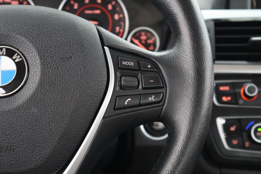 BMW 320 2015