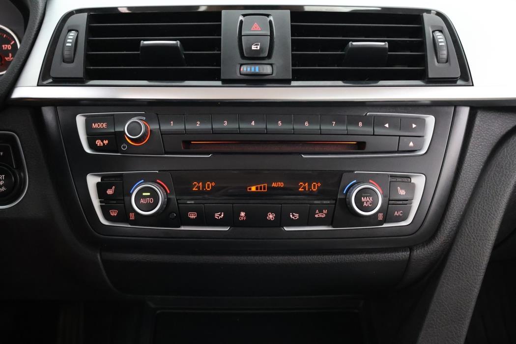 BMW 320 2015