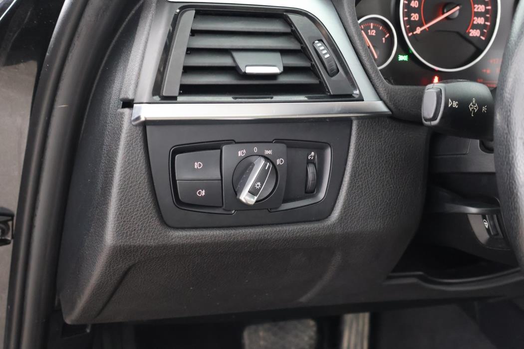 BMW 320 2015