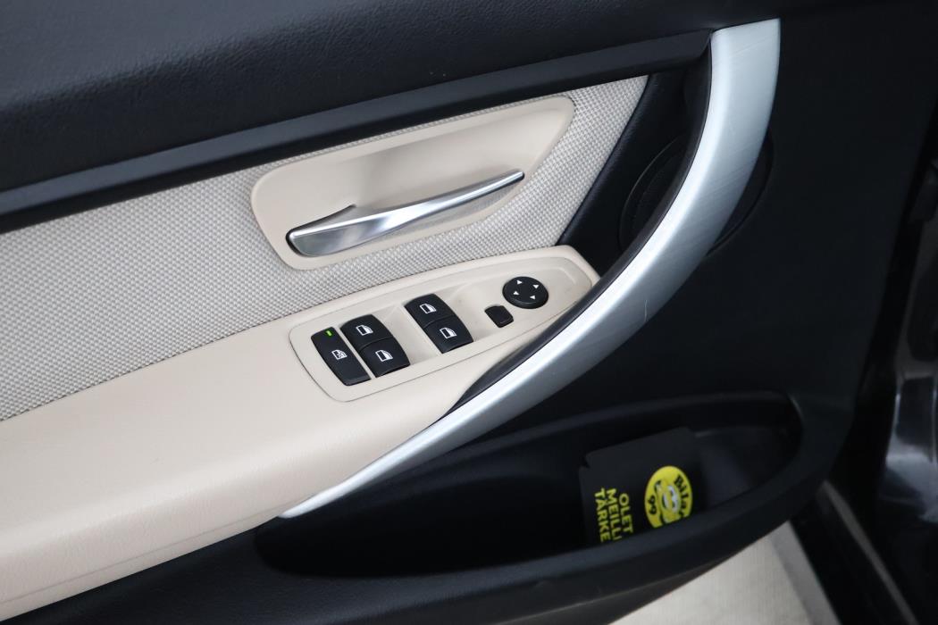 BMW 320 2015