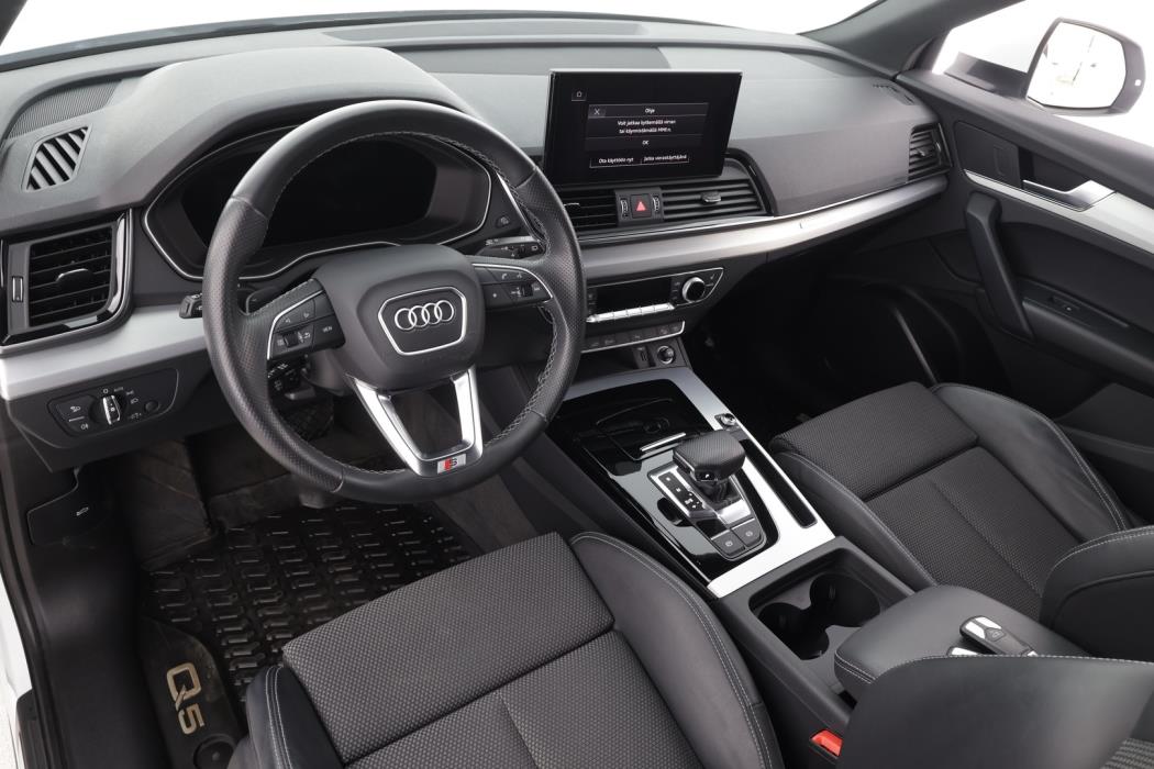 AUDI Q5 2023