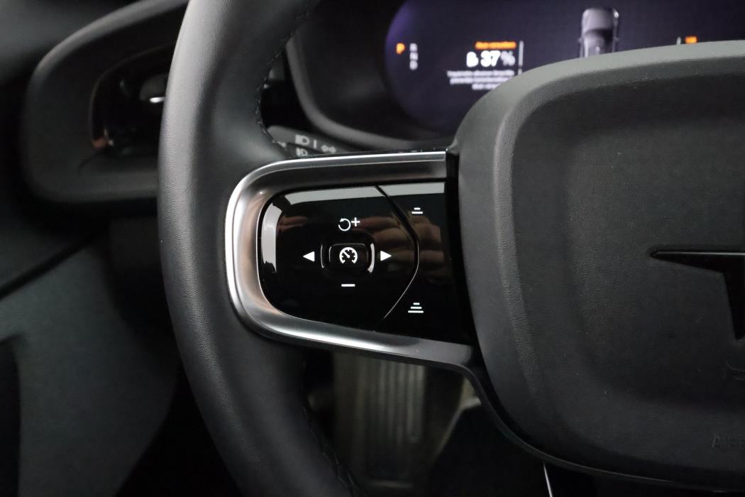 POLESTAR 2 2023
