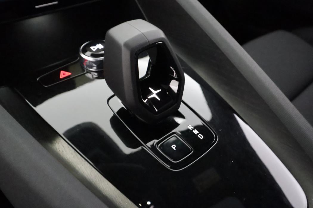 POLESTAR 2 2023